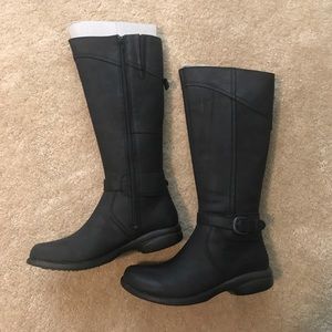 Brand New! Merrell Captiva Waterproof Boots